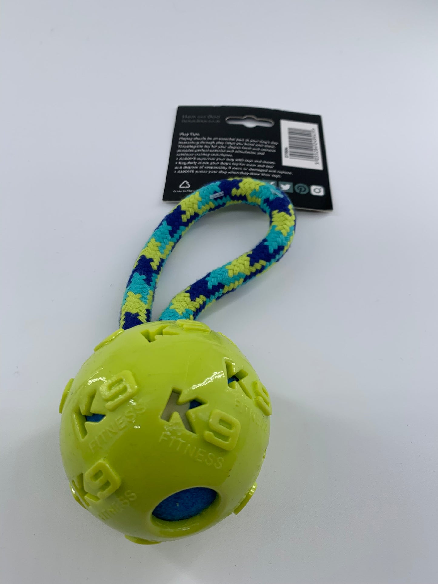 K9 TPR Ball on Rope 7.5cm - WIGIG